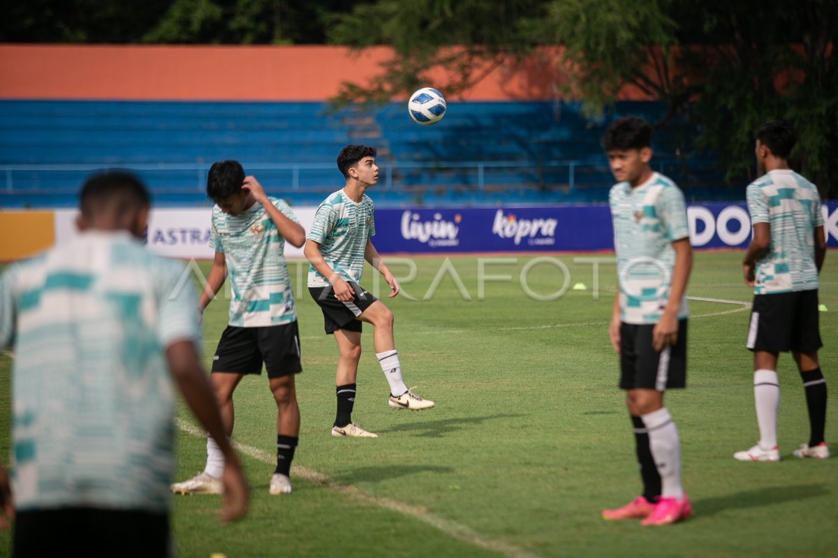 Piala Aff U 16 Latihan Timnas Indonesia Jelang Perebutan Juara Ketiga Piala Aff U 16 Latihan Timnas Indonesia Jelang Perebutan Juara Ketiga