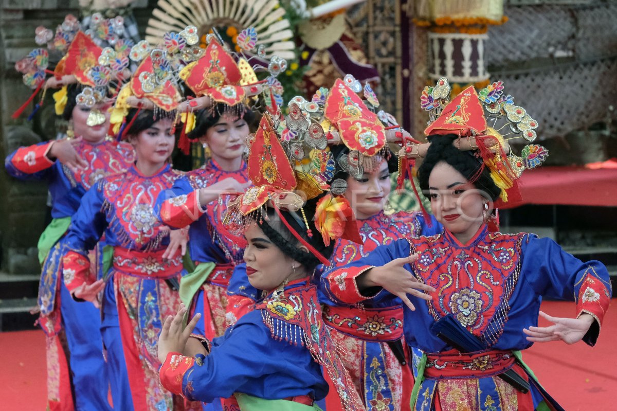 Kesenian tradisional Sunda dan Nusantara | ANTARA Foto