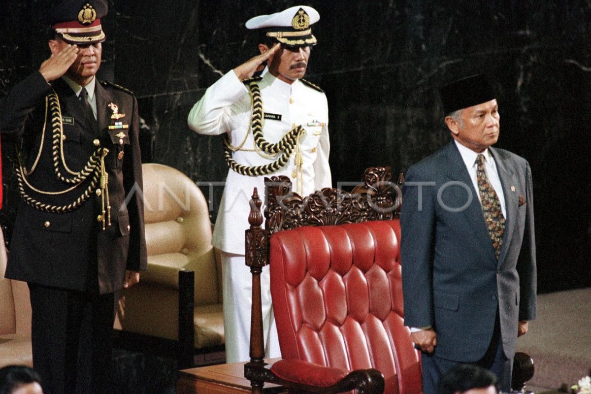 Presiden Bj Habibie Hadiri Pembukaan Si Mpr Antara Foto