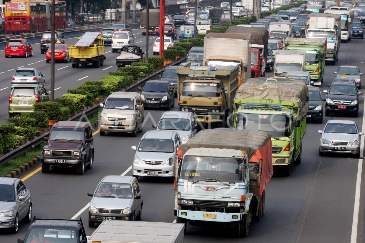 Tol Dalam Kota Antara Foto