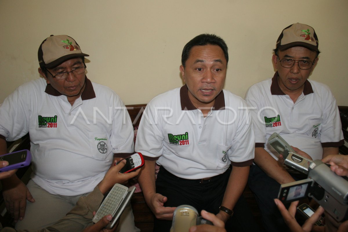 Program Reboisasi untuk Menjaga Kelestarian Hutan di Desa Sikabau
