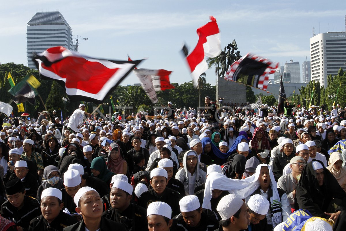 DOA UNTUK BANGSA | ANTARA Foto