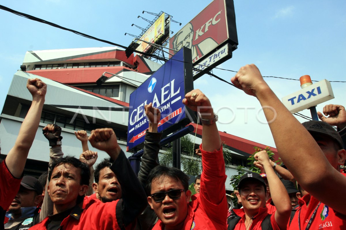 BURUH DEMO | ANTARA Foto