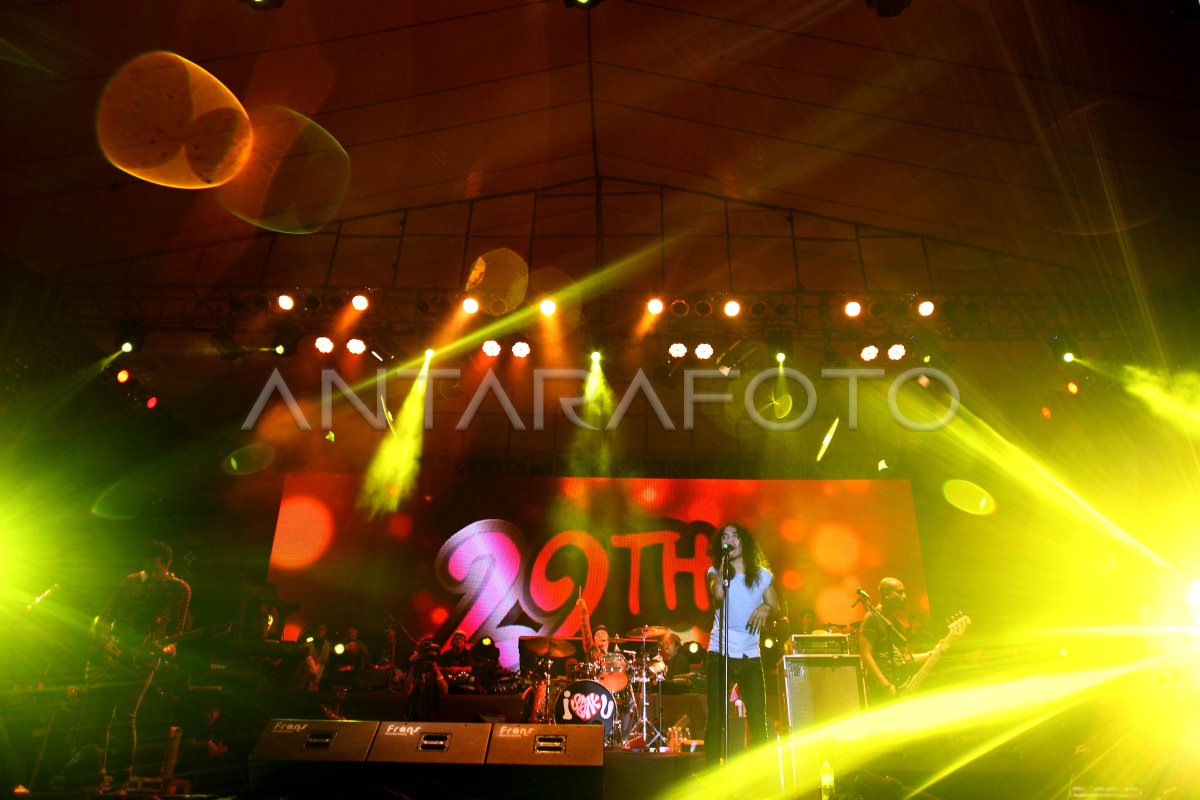 KONSER 29 TAHUN SLANK | ANTARA Foto