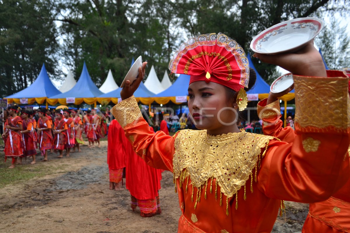 Semarak Kenduri Laut Antara Foto