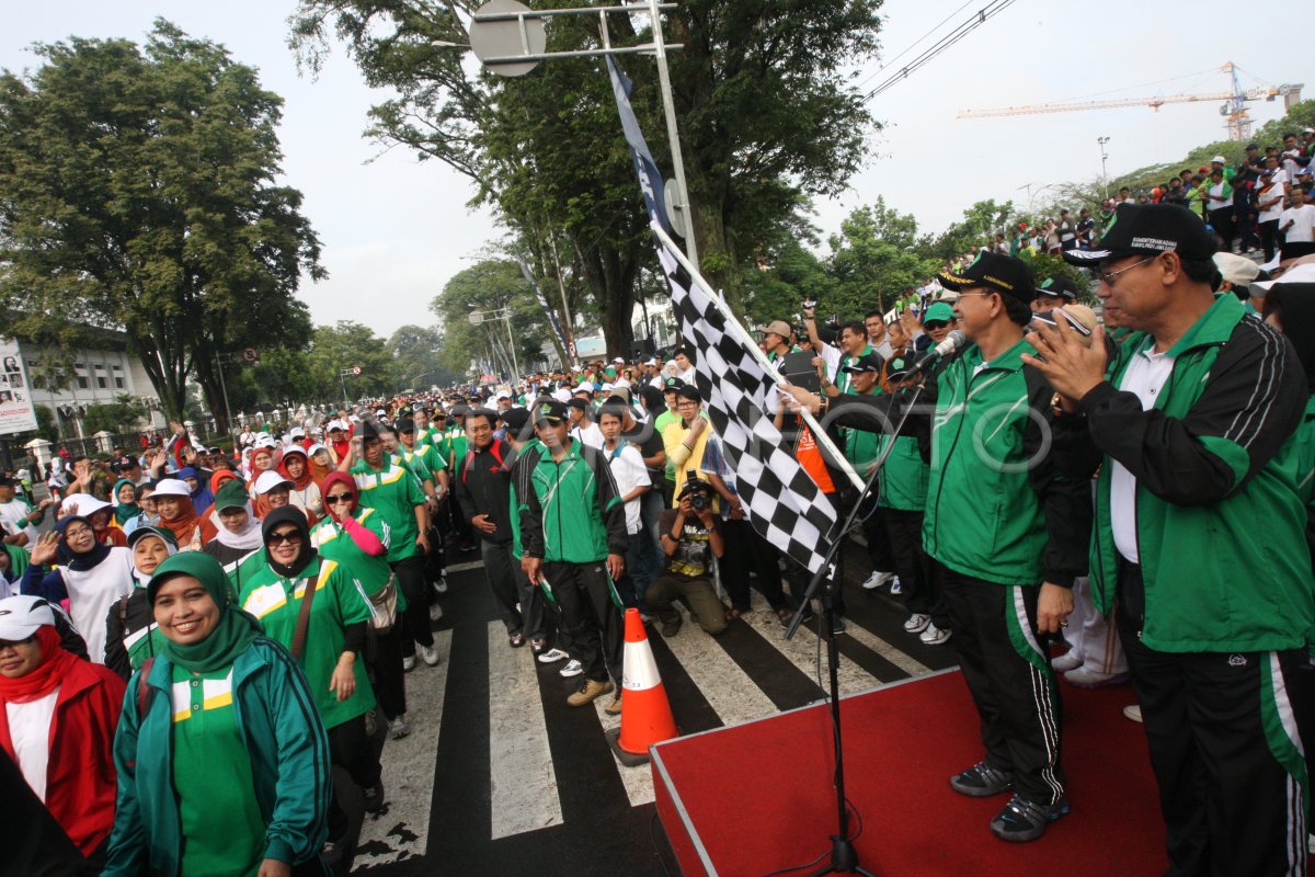 Gerak Jalan Kerukunan Beragama Antara Foto