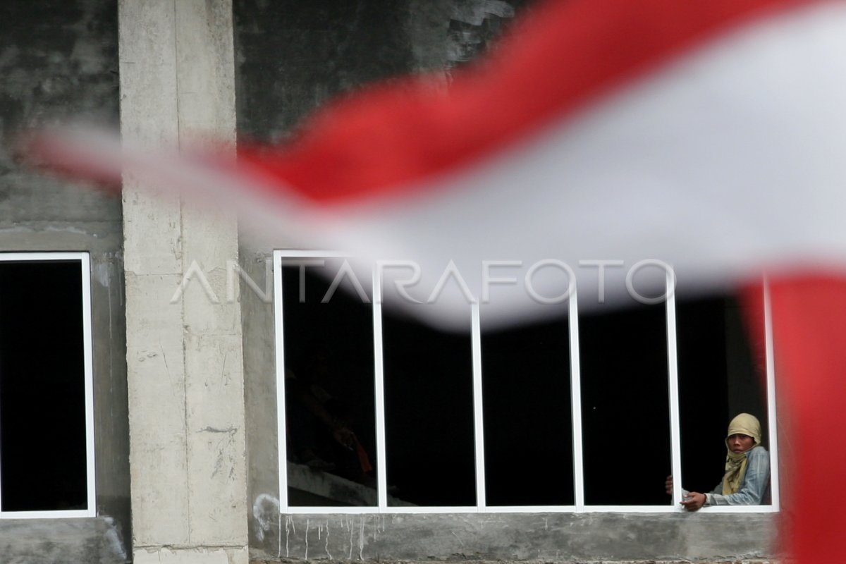 PEKERJA KONSTRUKSI INDONESIA | ANTARA Foto