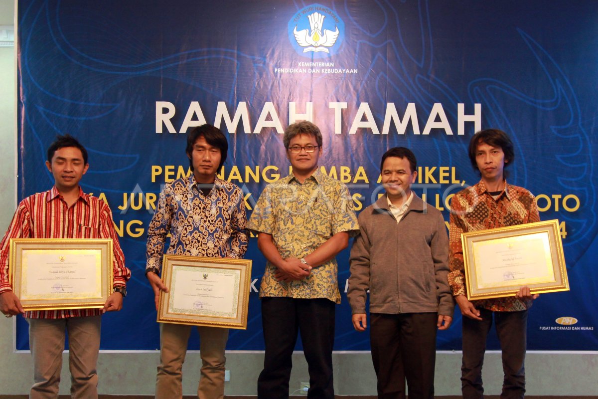 PEMENANG LOMBA FOTO PENDIDIKAN | ANTARA Foto