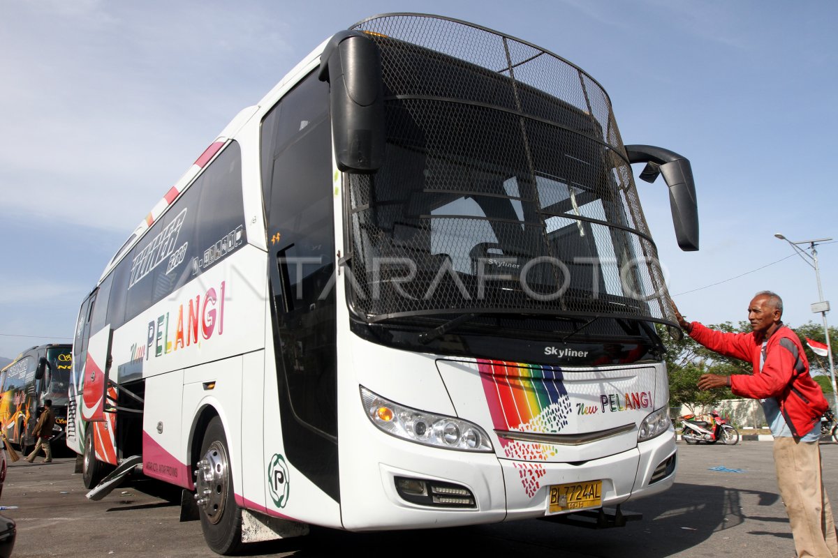 Bus Pemudik Pakai Jaring Besi Antara Foto 8438