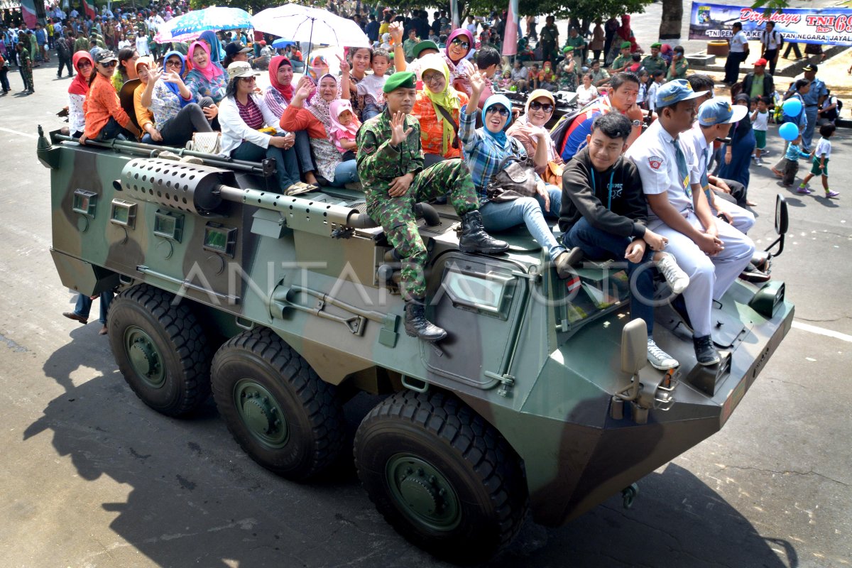 Pameran Alutsista Tni Antara Foto