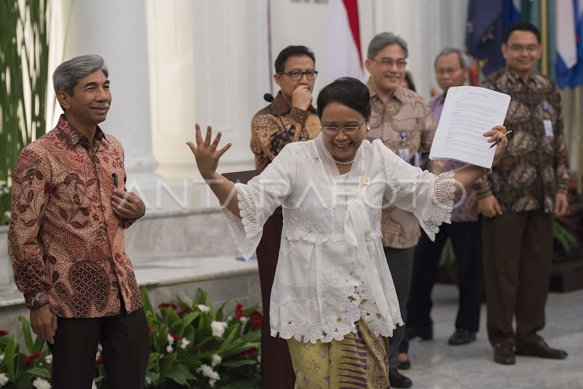 Diplomasi Indonesia Antara Foto