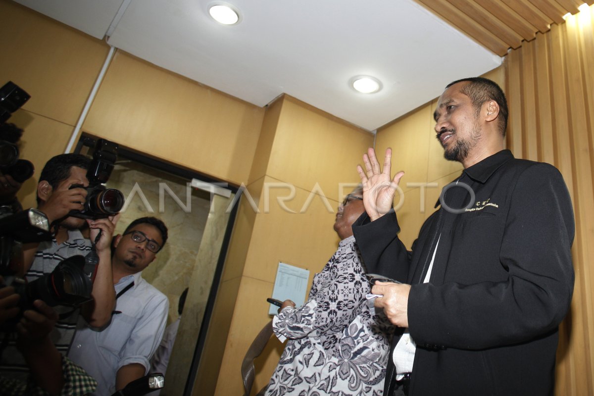 KETERANGAN ABRAHAM SAMAD | ANTARA Foto