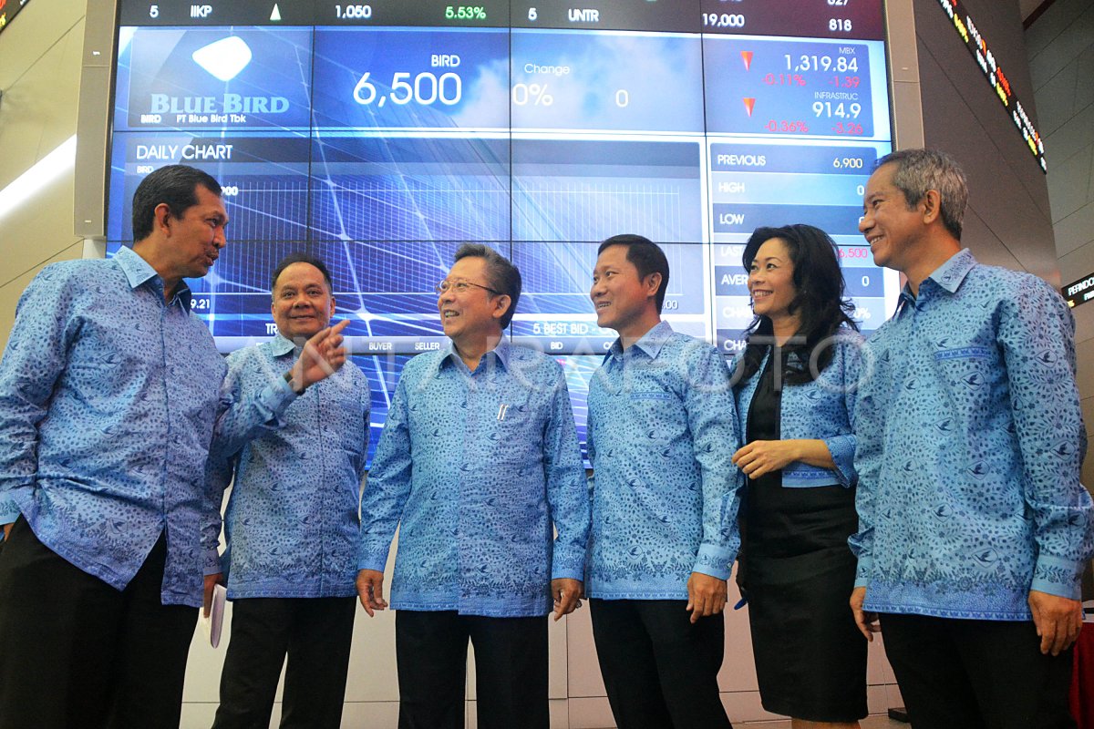 KINERJA KEUANGAN BLUE BIRD | ANTARA Foto