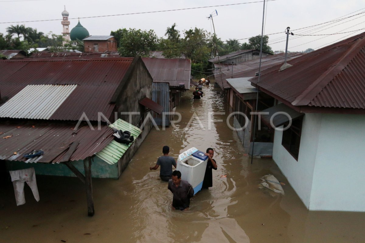 BANJIR DI MEDAN | ANTARA Foto