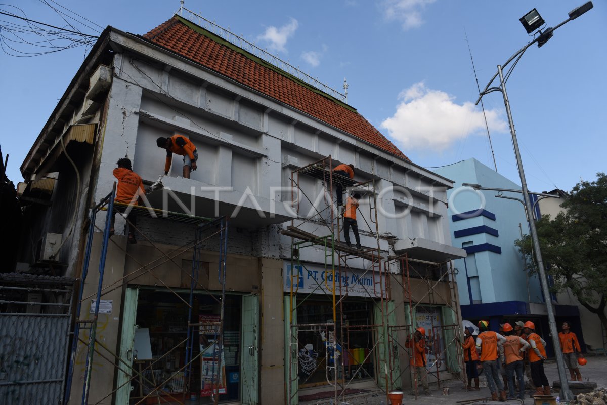 Pelestarian Bangunan Bersejarah Antara Foto