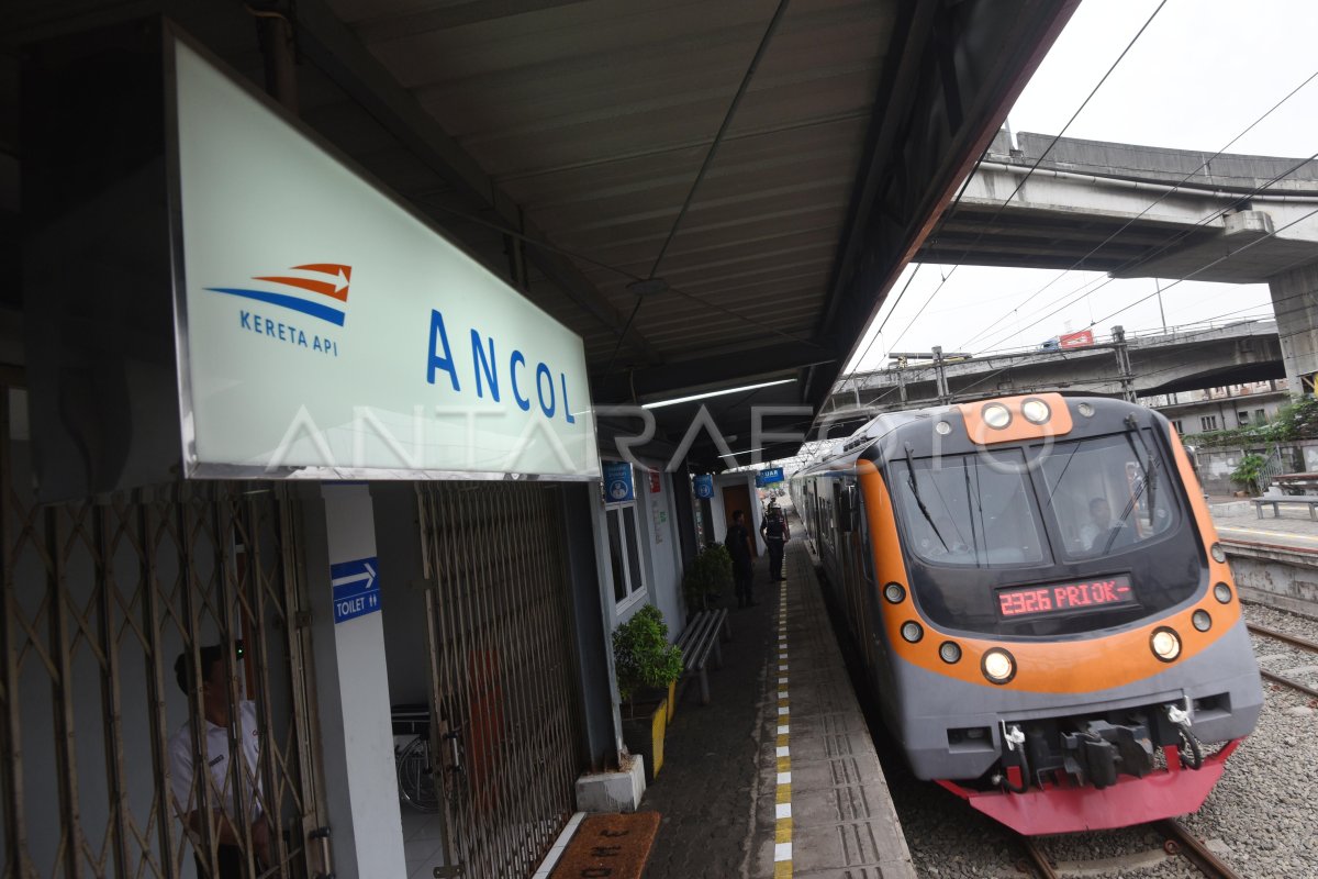 STASIUN ANCOL KEMBALI BEROPERASI | ANTARA Foto