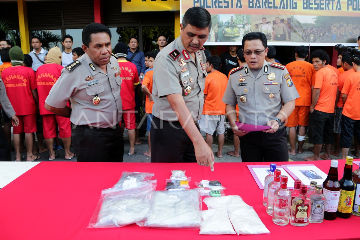 Polresta Barelang Ungkap Peredaran Sabu Antara Foto 5244