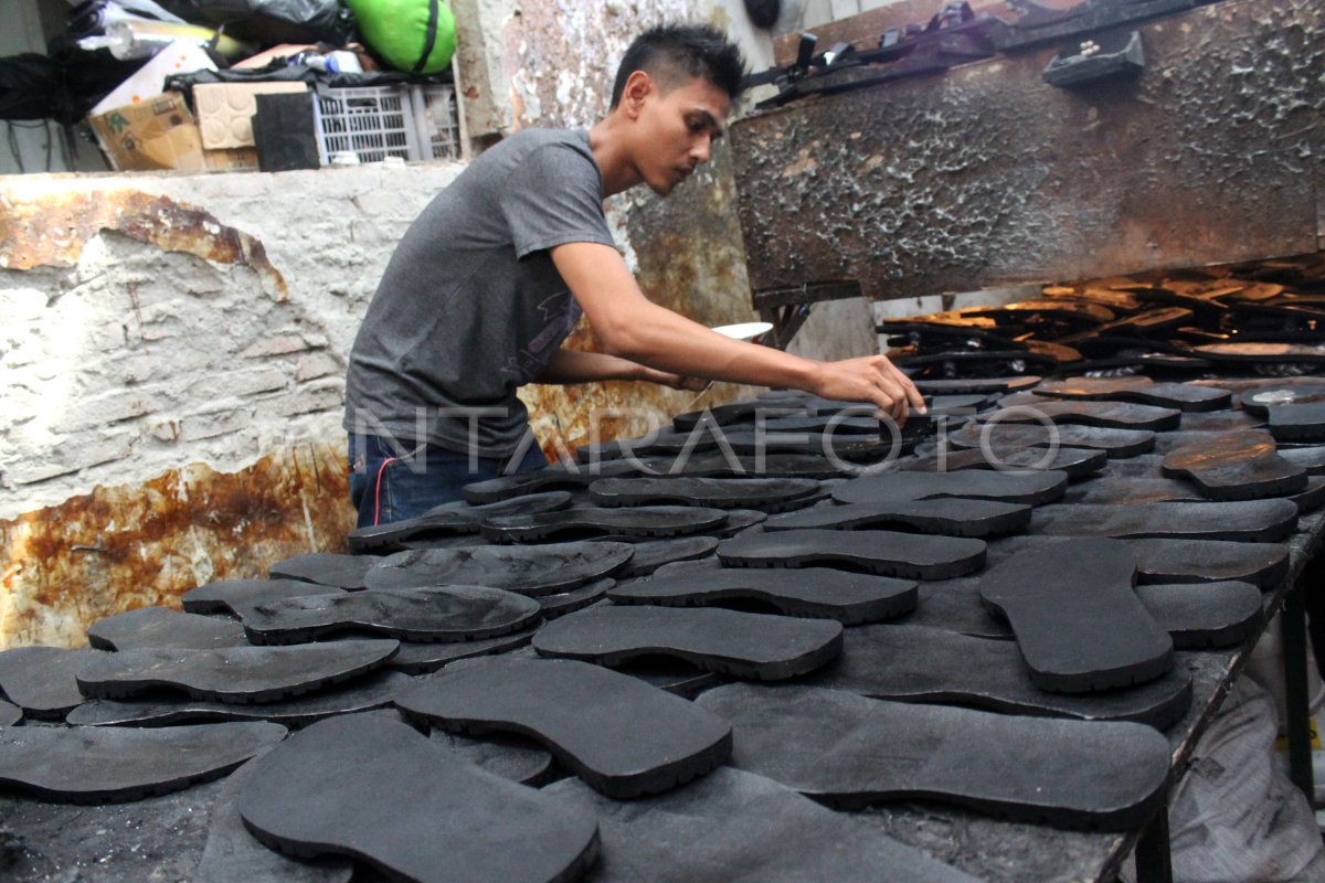 Sandal on sale gunung lokal