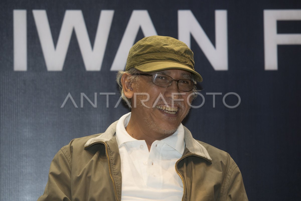 KONSER IWAN FALS | ANTARA Foto