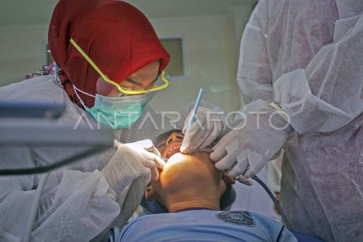 Bulan Kesehatan Gigi Nasional Antara Foto