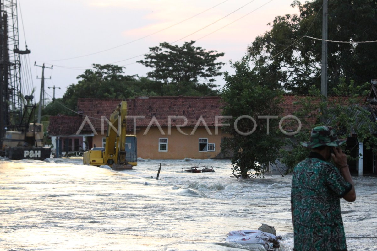 BANJIR LUAPAN SUNGAI CITARUM | ANTARA Foto