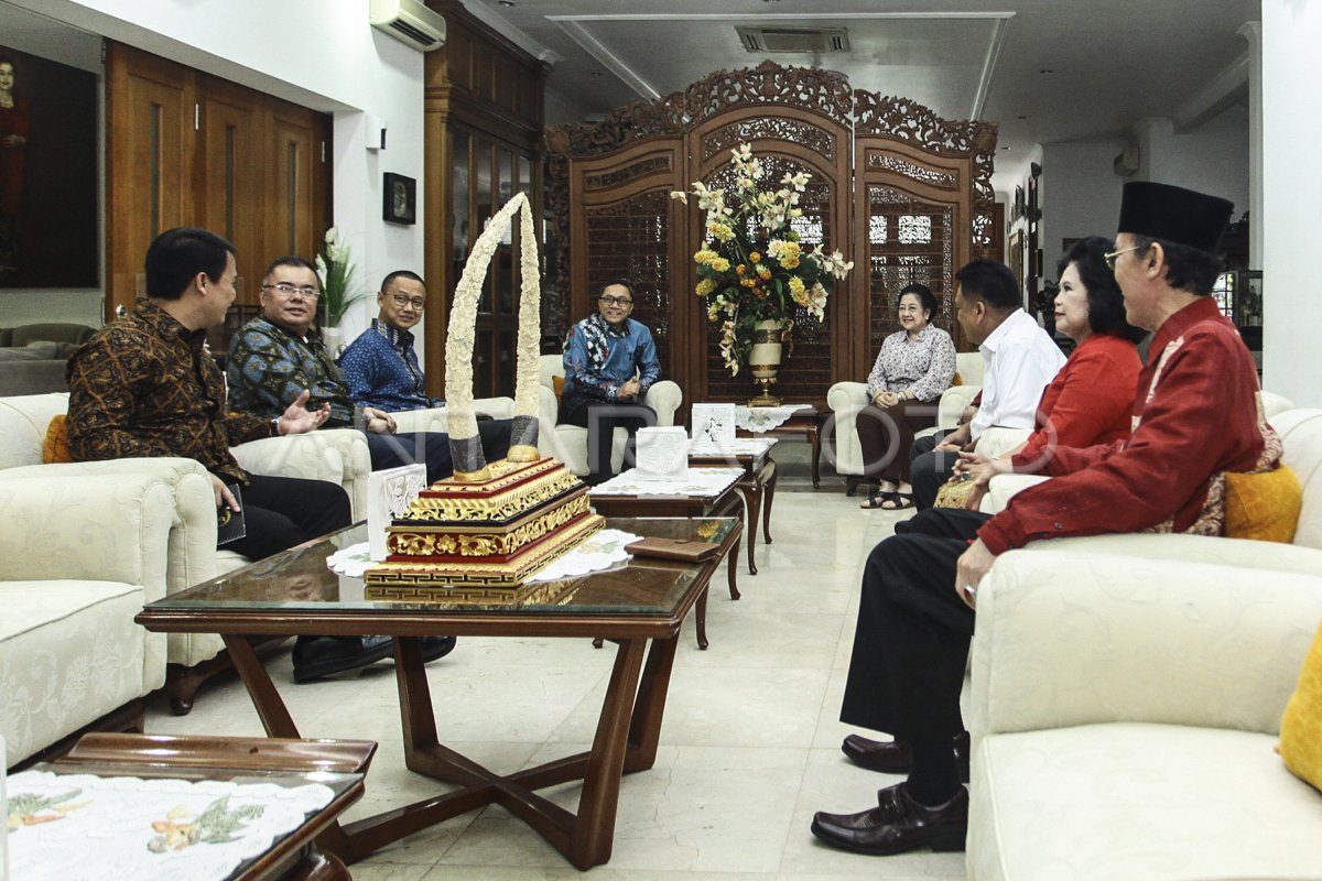 Pertemuan Megawati Soekarnoputri Dan Zulkifli Hasan Antara Foto