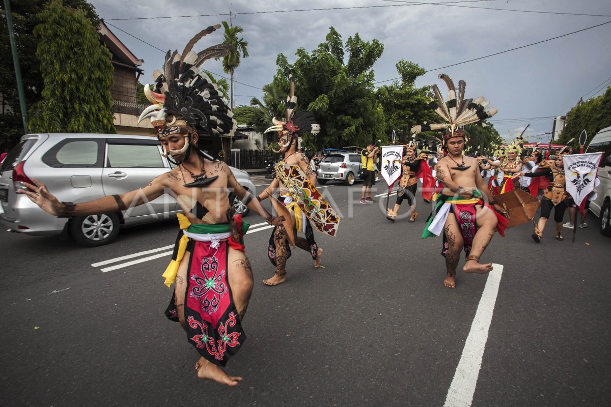 Pawai Pekan Budaya Dayak Nasional Antara Foto