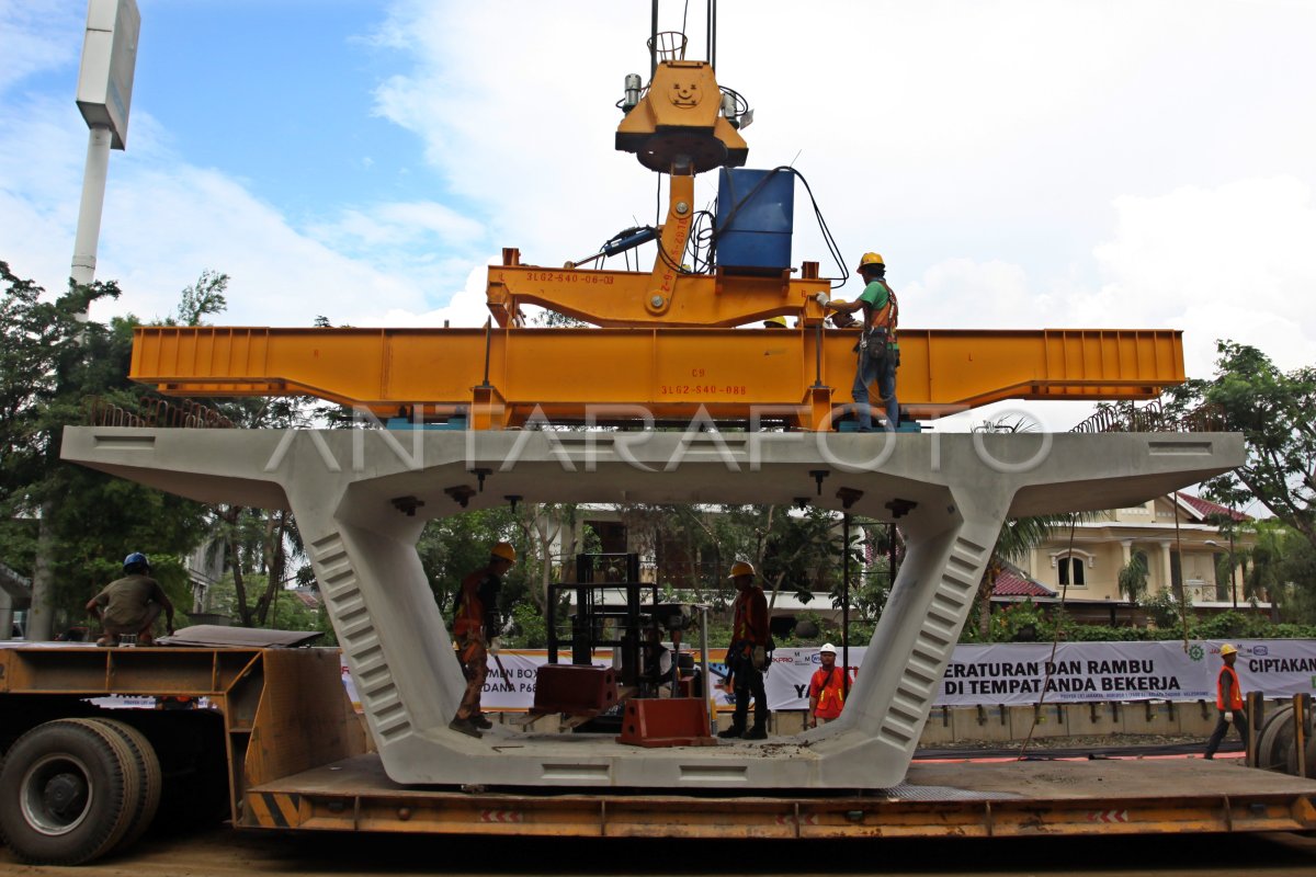 Pemasangan Box Girder Lrt Antara Foto