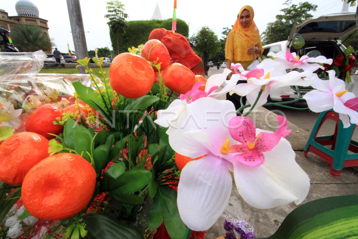 Bunga Hias Plastik Antara Foto