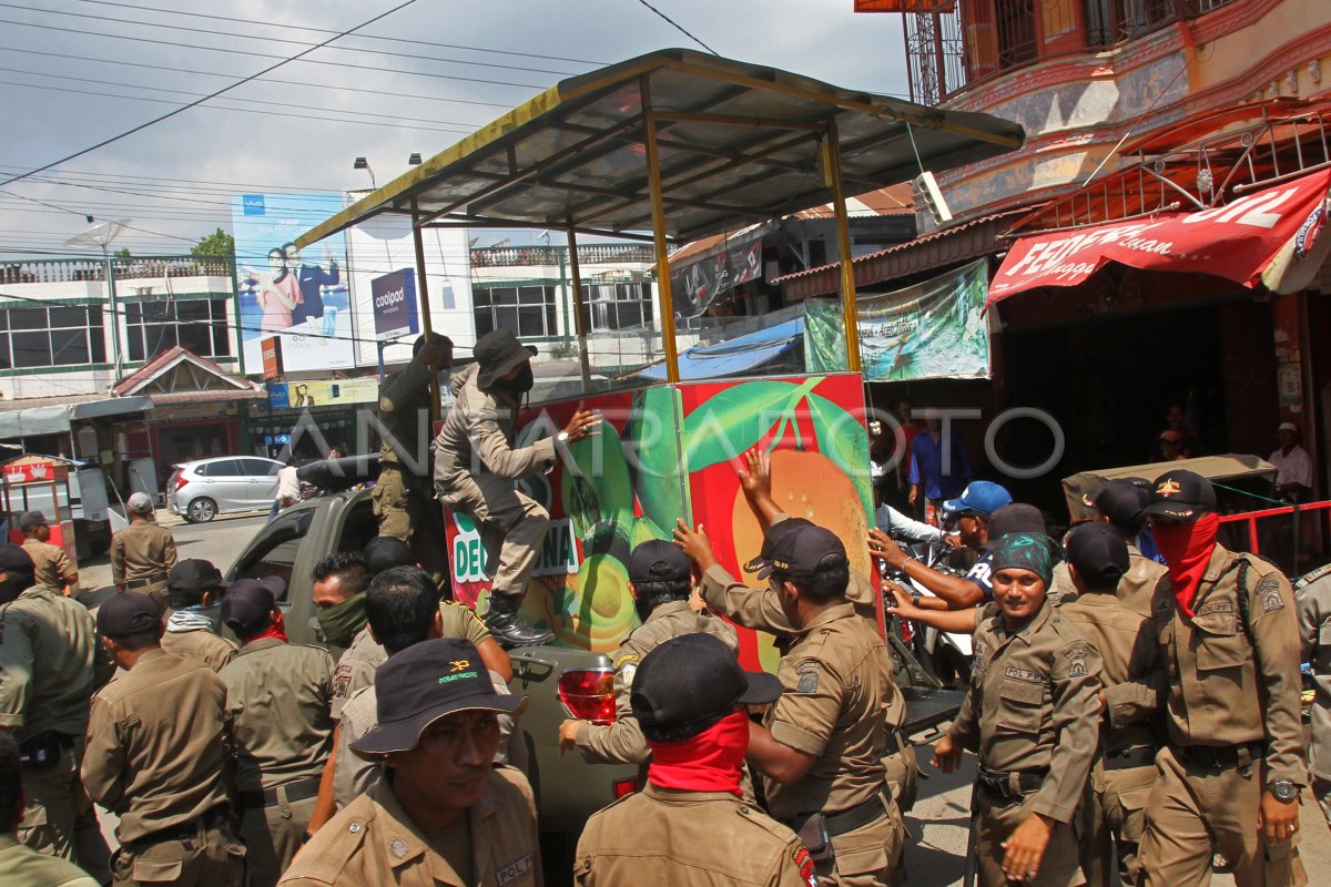 Penertiban Pedagang Kaki Lima Antara Foto