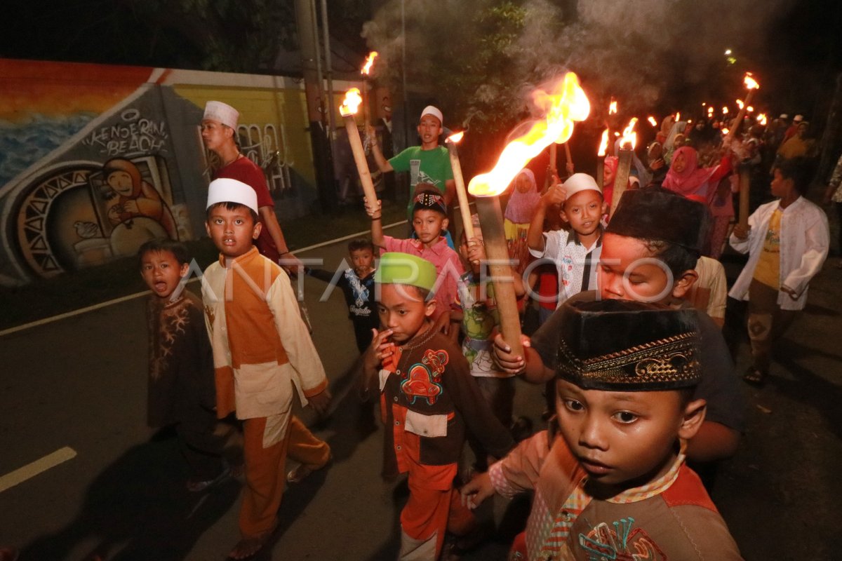 PAWAI OBOR SAMBUT IDUL FITRI | ANTARA Foto