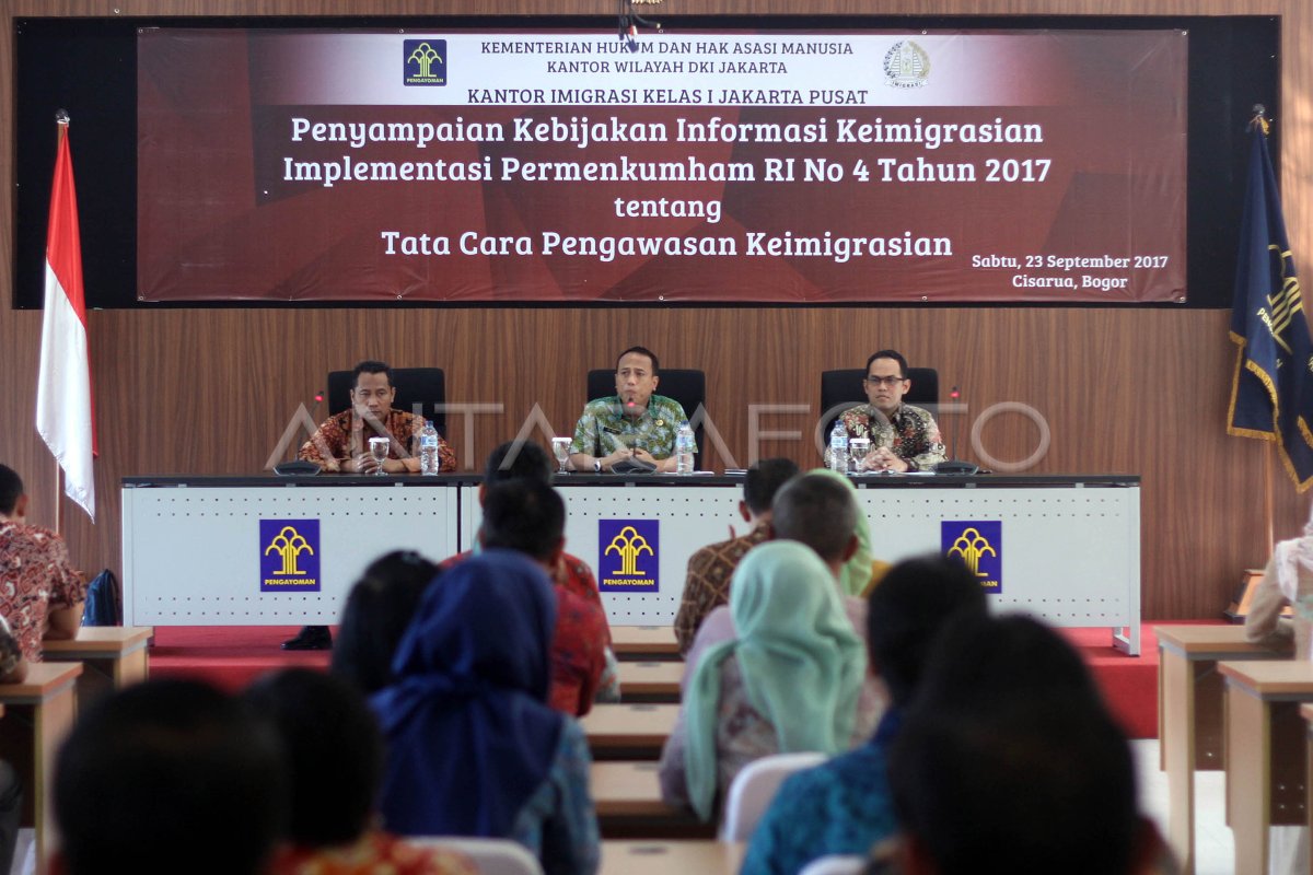 Penyampaian Kebijakan Informasi Keimigrasian Antara Foto