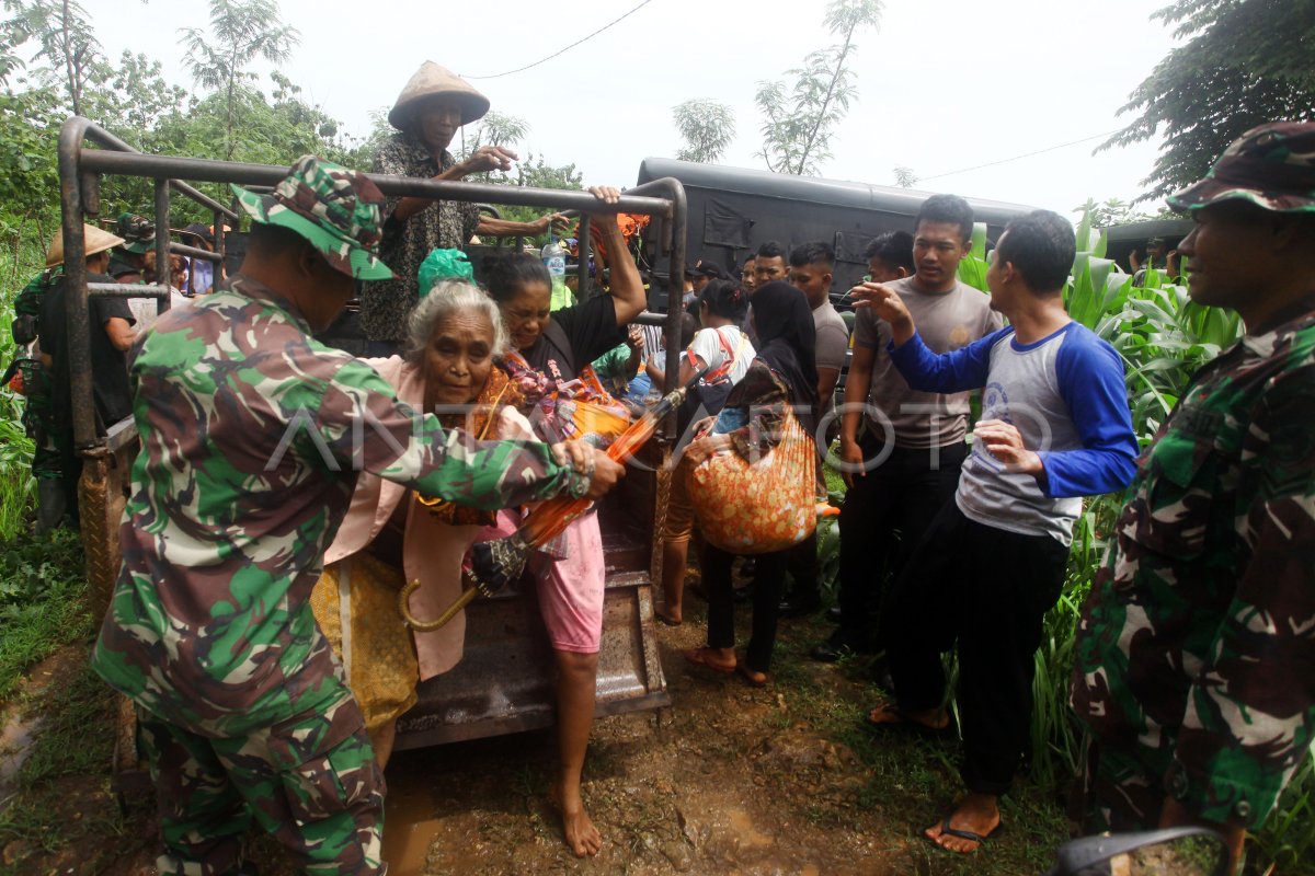 Diy Siaga Darurat Bencana Antara Foto