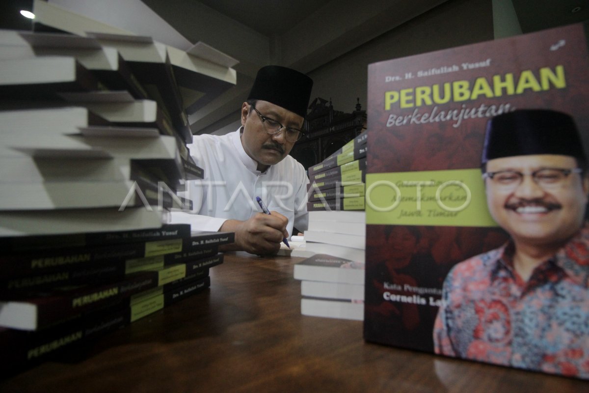 Bedah Buku Perubahan Berkelanjutan Antara Foto