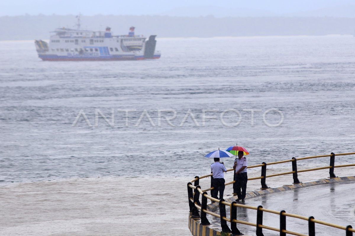 PELABUHAN KETAPANG TUTUP UNTUK NYEPI | ANTARA Foto