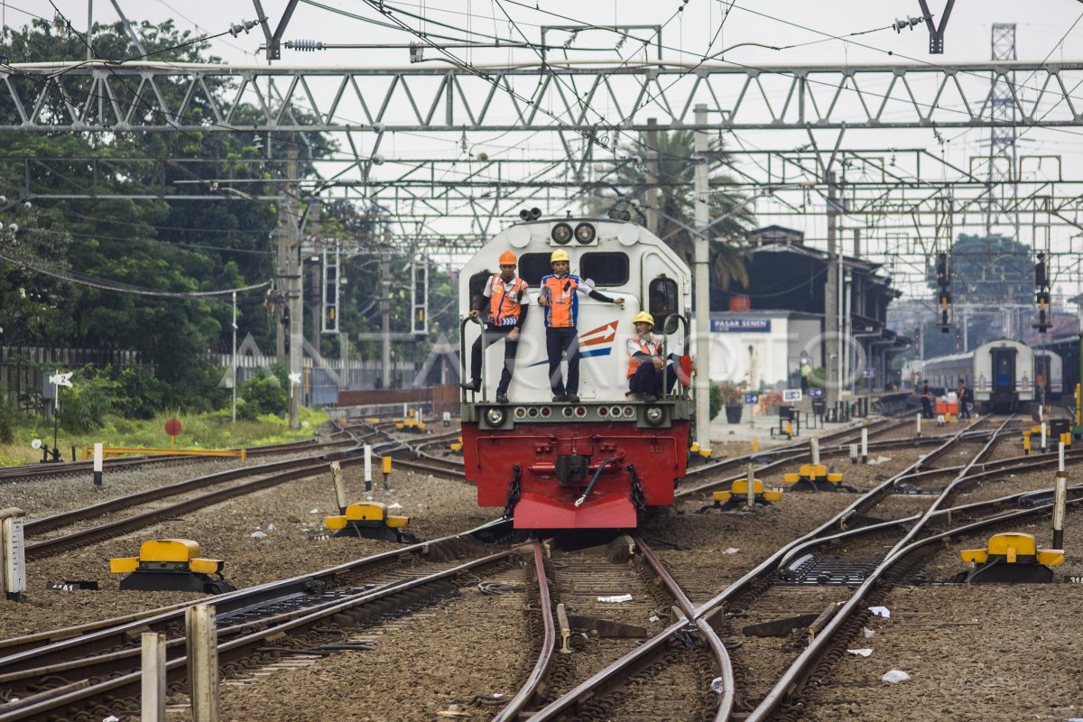 ANGKUTAN LEBARAN KERETA API | ANTARA Foto