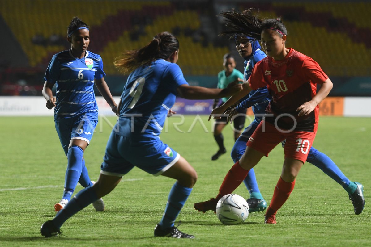 Sepak Bola Wanita Indonesia Kalahkan Maldives Antara Foto 3698