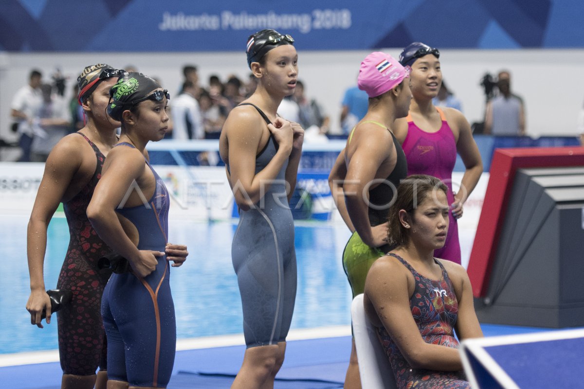 RENANG ESTAFET GAYA BEBAS PUTRI | ANTARA Foto