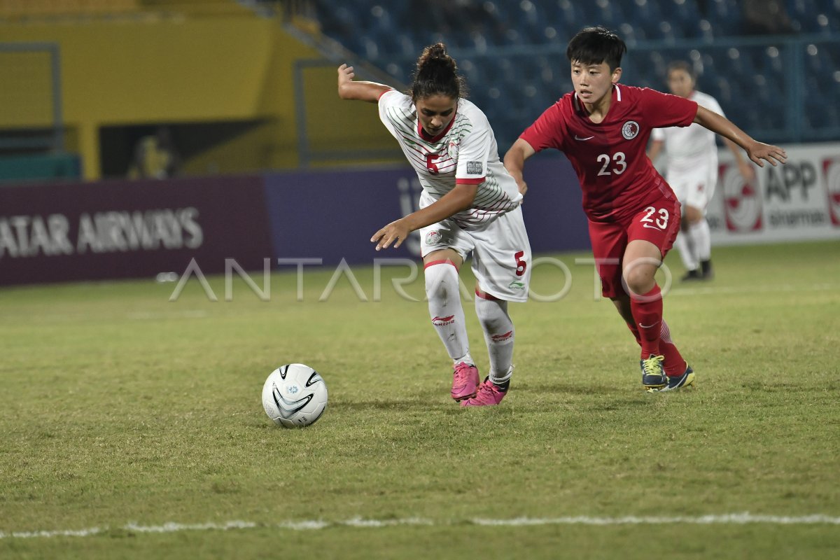 SEPAK BOLA WANITA HONG KONG VS TAJIKISTAN | ANTARA Foto