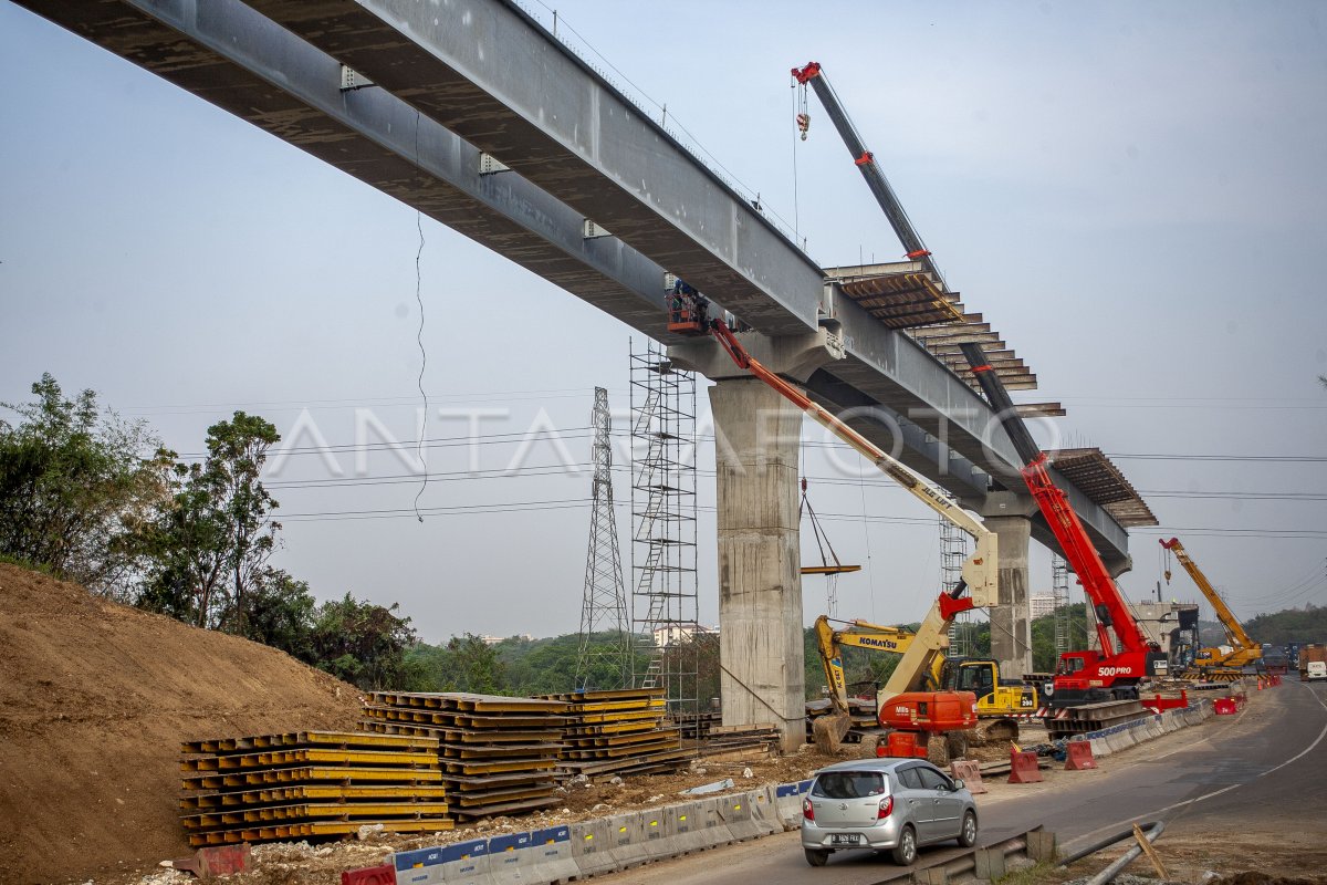 PEMBANGUNAN JALAN TOL LAYANG JAKARTA-CIKAMPEK II | ANTARA Foto