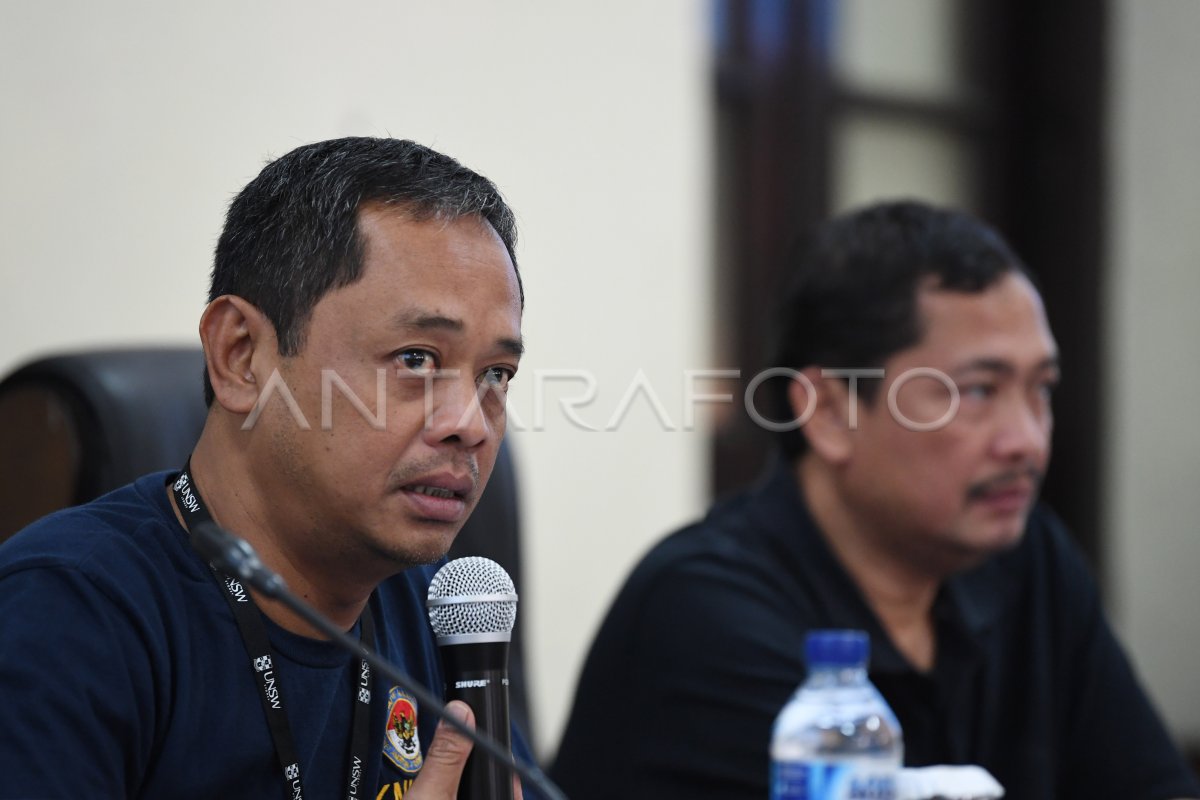 PERKEMBANGAN PROSES IDENTIFIKASI KNKT | ANTARA Foto