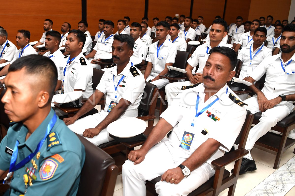 Pembukaan Latihan Bersama Tni Al Dan India Navy Antara Foto