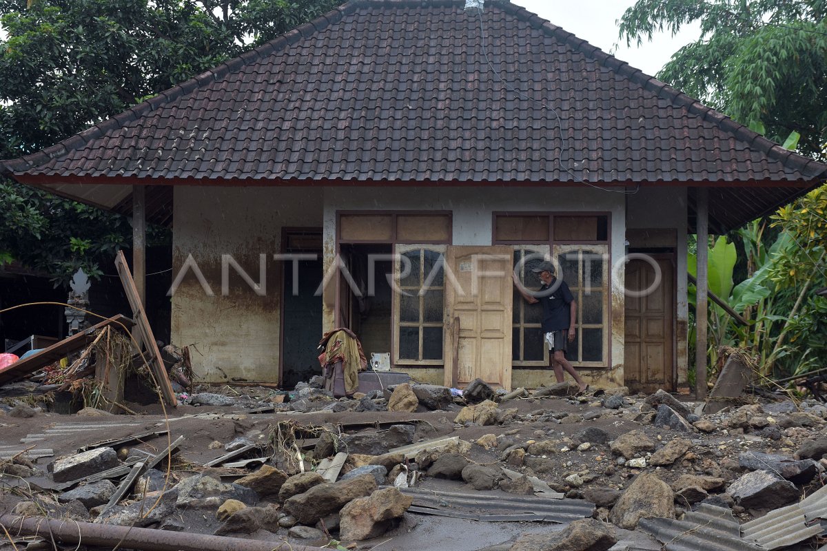 DAMPAK BANJIR BANDANG JEMBRANA | ANTARA Foto