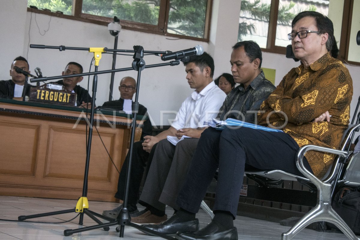 SIDANG DUGAAN SUAP PERIZINAN MEIKARTA | ANTARA Foto