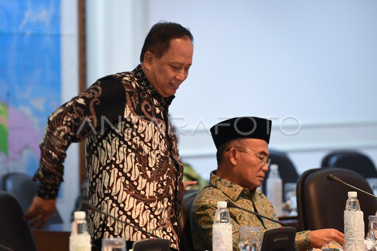 RATAS PERCEPATAN PROGRAM KENDARAAN BERMOTOR LISTRIK | ANTARA Foto