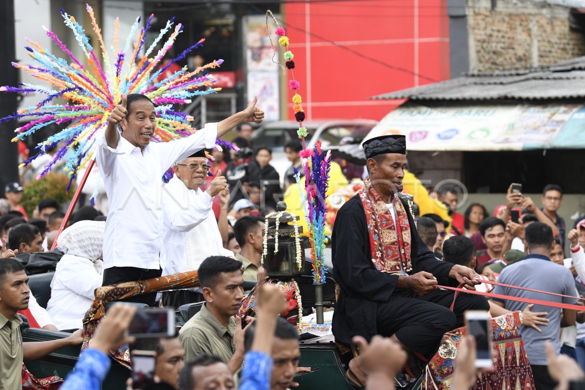 KAMPANYE CAPRES DAN CAWAPRES 01 | ANTARA Foto