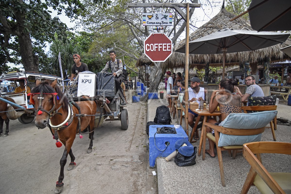 Distribusi Logistik Pemilu Ke Tiga Gili Antara Foto