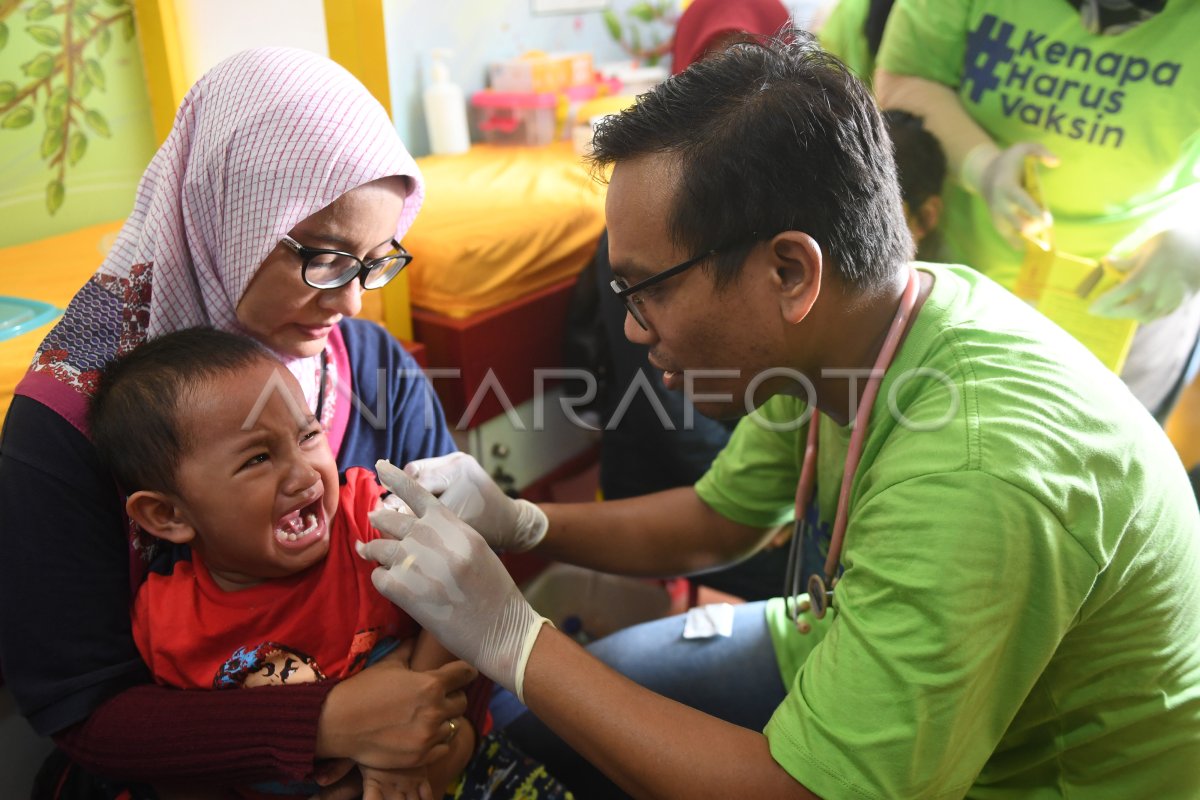 PEKAN IMUNISASI DUNIA DI JAKARTA | ANTARA Foto