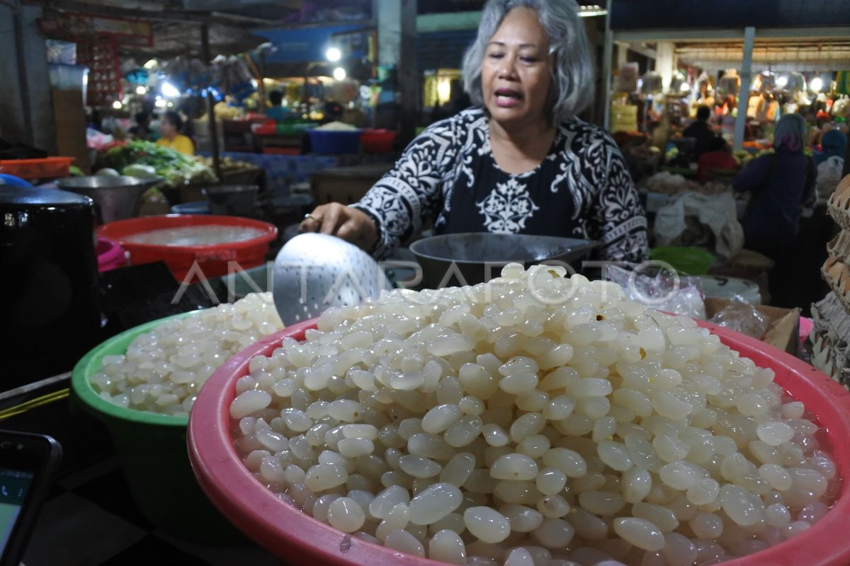 PERMINTAAN KOLANG KALING MENINGKAT | ANTARA Foto