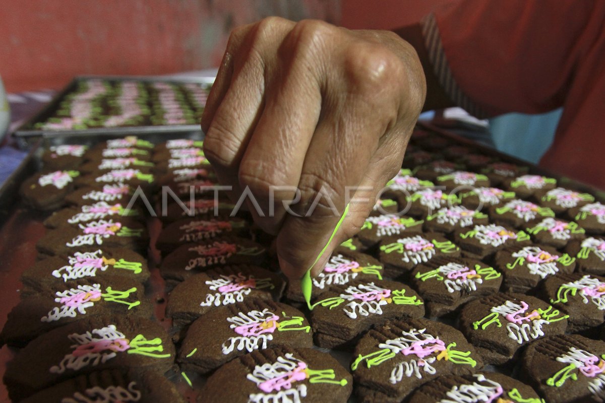 KUE KARAWO KHAS GORONTALO | ANTARA Foto